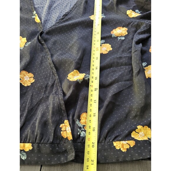 Madewell Floating Yellow Florets Silky Wrap Top Blouse Bubble Sleeve Large Black - Picture 8 of 10
